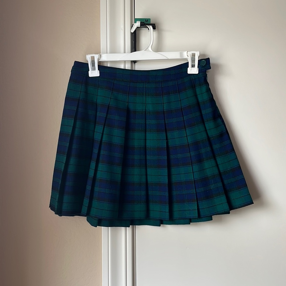 Short plaid pleat skirt